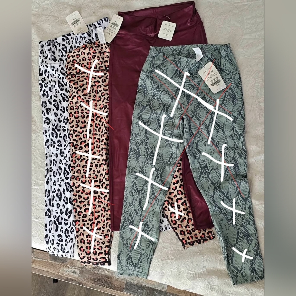 New- FABLETICS Leggings / BURGANDY & WHITE LEOPARD PRINT